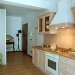Casa *